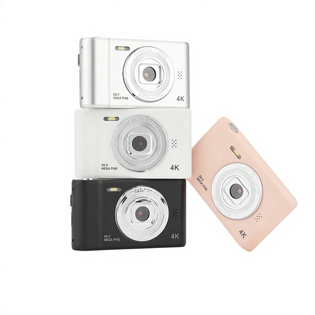 CCD Digital Camera Student High Definition Travel Beginner-Level Cheap Camera Retro Carry-On Small Card Camera Optical Zoom >7x