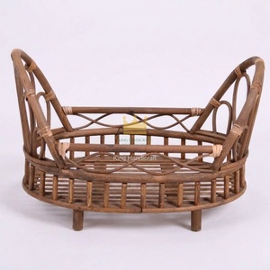 Cuna de Ratán Hecha a Mano para Bebé, Cuna de Mimbre Tejida para Habitación Infantil, Precio Económico - Product Image 1