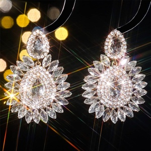 Boucles d'oreilles pendantes en verre géométrique coloré avec strass pour femmes, personnalité exagérée, œil du diable, accessoires d'Halloween - Product Image 4