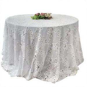 Elegante Mantel Redondo de Encaje Blanco, Estilo Nuevo, Diseño Calado con Parches, Impermeable, para Bodas, 120 cm - Product Image 4
