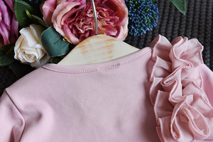Produits innovants à vendre : Ensemble mignon pour filles, manteau court à fleurs et jupe, haut rose à manches longues avec jupe intégrée - Product Image 6
