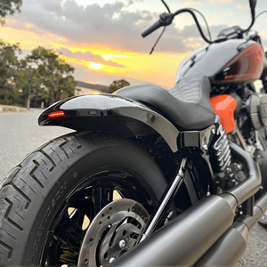 อะไหล่ตกแต่งรถมอเตอร์ไซค์ Softail Street Bob Fat Bob Slim Low Rider Sports <span class=keywords><strong>Glide</strong></span> Heavy Duty รุ่นปี 2018-2024 บังโคลนหลังสั้น ไฟท้าย เบาะนั่งแบบ Bobber - Product Image 1