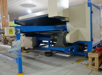 Machine à compresser et à rouler les matelas