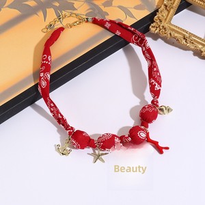 Collana Sciarpa da Donna alla Moda, Personalizzata, Leggera, con Stampa Leopardata, in Tessuto Annodato, con Ciondolo - Product Image 6
