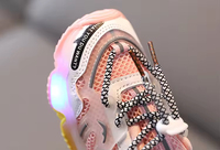 Chaussures de sport pour enfants avec lumières LED respirantes pour le jeu quotidien à l'école pour les tout-petits Saison d'hiver automne