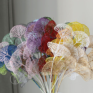Fleurs artificielles en grande quantité, feuilles de <span class=keywords><strong>ginkgo</strong></span> en plastique, feuilles de <span class=keywords><strong>ginkgo</strong></span> <span class=keywords><strong>biloba</strong></span> pour la décoration de la maison et des mariages - Product Image 1