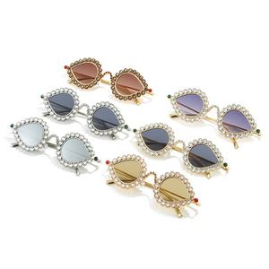 Gafas de Sol de Moda 2025, Lujosas, con Pedrería Brillante, Estilo Y2K, Protección UV400, Diseño Ojo de Gato, Punk, con Diamantes, para Hombre y Mujer - Product Image 4