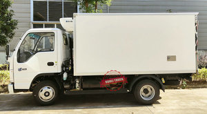 Camion frigorifique ISUZU 4X2 pour le <span class=keywords><strong>transport</strong></span> de viande et de produits alimentaires, fourgon frigorifique 4KB NKR, camion frigorifique léger pour la vente. - Product Image 2
