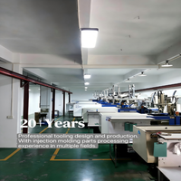 Carcasa de Luz LED OEM Profesional y Molde de Inyección para Carcasas de Lámparas - Materiales PC/ABS/POM para Uso Industrial