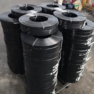 <span class=keywords><strong>Bande</strong></span> d'acier cirée/huilée à haute résistance à la traction B235 DB460 Q195, rouleau de <span class=keywords><strong>bande</strong></span>, <span class=keywords><strong>bande</strong></span> de 32, peinture noire, <span class=keywords><strong>bande</strong></span> de cerclage métallique, bandes d'emballage en acier - Product Image 4