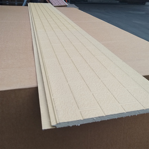 Panneaux muraux et de toiture sandwich en métal isolés en polyuréthane (PU) pour la construction résidentielle, à vendre - Product Image 1