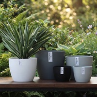 Pots de plantes parfaits pour les hôtels, en matériau PP léger, avec trou de drainage, pots décoratifs écologiques, pots à fleurs ronds