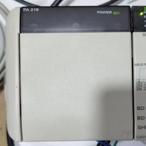 ใหม่และเป็นของแท้ Mintcqm1-pa216 - Cqm1h Cqm1 Pa216 ระบบอัตโนมัติแบบตั้งโปรแกรมได้สำหรับอุตสาหกรรม - Product Image 1