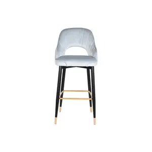 Sgabello in poliestere e metallo 48x53x109 cm Velluto grigio - Product Image 1