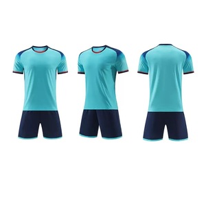 Maglia da Calcio Retrò Personalizzata 2026, Design Classico Club Europeo, Mbappe Ronaldo, 100% Poliestere Traspirante ad Asciugatura Rapida, Estiva - Product Image 2