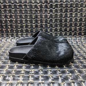 Pantuflas de Piel Planas y Cerradas, Estilo Casual, con Acabado Brillante, Cómodas y Lujosas para Todas las Temporadas, 2025 - Product Image 2