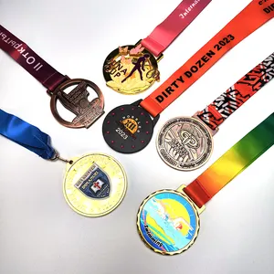 Medalla deportiva de Metal dorado 3D de China, medallas de pista personalizadas, venta al por mayor, nuevo premio de resina epoxi religiosa, Trofeo y Medalla de lucha libre