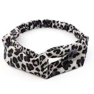 Bandeaux élastiques de style bohème Vintage pour femmes, bandeau de cheveux torsadé à fleurs croisées pour lavage du visage - Product Image 3
