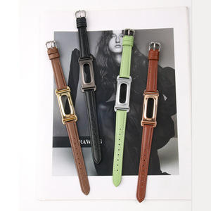 สายนาฬิกาโลหะหุ้มหนังแท้จากโรงงาน Upro สำหรับ Google Fitbit Air ผู้หญิง สายรัดข้อมือสมาร์ทวอทช์ - Product Image 1
