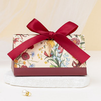 Boîte à bonbons triangulaire artisanale écologique réutilisable pour mariage, avec ruban en forme de feuille métallique et nœud, en papier artistique, pour fiançailles