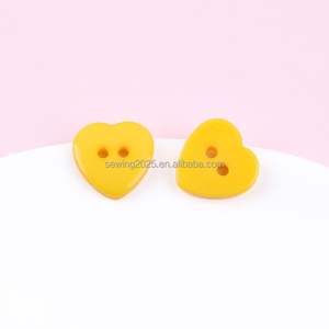 Hình Trái Tim Màu Sắc Đầy Màu Sắc Nhựa Nút <span class=keywords><strong>2</strong></span> Lỗ Nhựa Nhựa Nút Cho May Mặc Áo Sơ Mi - Product Image 4
