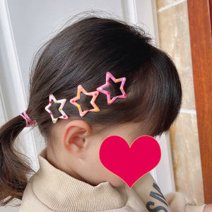 Jolies pinces à cheveux en forme d'étoile à cinq branches pour filles, petites pinces BB colorées pour franges latérales, 5,5 cm, en métal, pour usage quotidien - Product Image 1