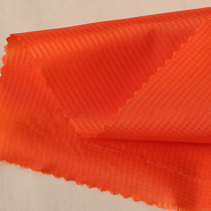 Tissu en taffetas de nylon transparent de Offre Spéciale échantillon gratuit tissu de doublure en nylon pour vestes en duvet tissu en taffetas de nylon - Product Image 4