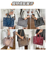 Nouveau sac fourre-tout matelassé léger en jacquard imprimé cachemire, style bandana, pour femme, rétro, pour les vacances d'été, grand sac polyvalent