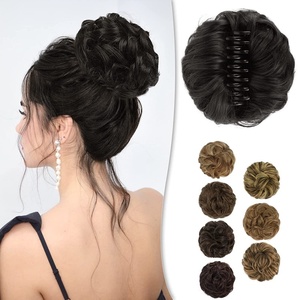 Vente en gros chaude chignon tête perruque <span class=keywords><strong>boucle</strong></span> pince à saisir queue de cheval perruques pince à saisir naturel moelleux sac de <span class=keywords><strong>cheveux</strong></span> - Product Image 1
