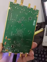 Papan pengembangan USRP B210-Platform pengembangan SDR asli baru
