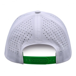 Casquette de baseball résistante à l'eau pour hommes Logo personnalisé de haute qualité Gorras perforé à 5 trous découpés au laser blancs, chapeau de performance sportive - Product Image 5