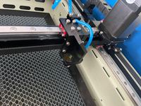 Graveur laser CO2 haute précision ARGUS Machine de fabrication de tampons en caoutchouc pour bois, papier, cristal