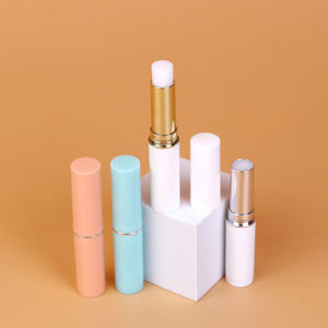 Etiqueta privada Multicolor Orgánico Vegano Personalizado Bálsamo labial Tubos Reparación Labial Nutritivo Hidratante Bálsamo labial hidratante de larga duración - Product Image 1