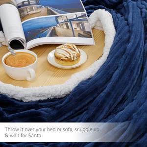 ผ้าห่มขนนุ่มสีน้ำเงินกรมท่า อุ่นสบาย ผลิตจากโพลีเอสเตอร์ฟลีซ พร้อมปลอกห่มถอดซักได้ ลายสก็อต สำหรับแมวและสุนัข - Product Image 5