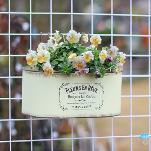 Pots à fleurs en fer forgé de style <span class=keywords><strong>japonais</strong></span> et coréen, pots à fleurs de style français, seaux à fleurs ovales rétro à fixer au mur pour la décoration du <span class=keywords><strong>jardin</strong></span> - Product Image 1