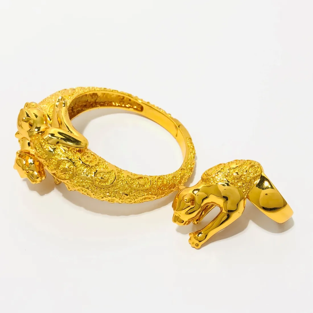 Golden Star jewelry set 18k Gold Plated Animal High Quality ring Bracelet set for women