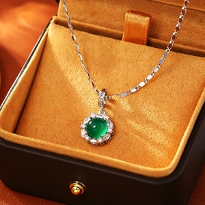 Collier pendentif en zircon vert émeraude, bijoux de mode pour la clavicule - Product Image 5