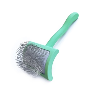 Goldpets OEM 61x190mm Brosse à poils pour animaux de compagnie Brosse à poils pour chien à picots extra longs Dos incurvé Petite taille Spazzola Per Animali Brosse douce pour animaux de compagnie - Product Image 2