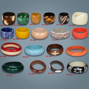 Vente en gros BS INTERNATIONAL Bracelets en résine ivoire de style religieux en forme de boule pour femmes, cadeau de mariage, de fête, de banquet, de Noël, personnalisables - Product Image 1