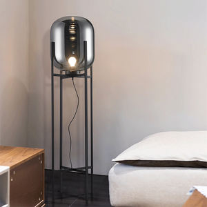 Fabricants personnalisés DLSSLIGHTING Nouvelle lampe de table Lamo Originalité Éclairage chaleureux Verre Quadripode avec CE Lampe de bureau - Product Image 5