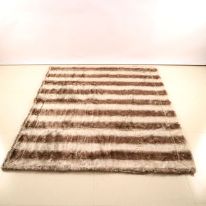 Comfort Luxury Eco-Friendly Ultra Soft Fluffy Plush Faux Fur Throw Mantas para invierno primavera - Product Image 5