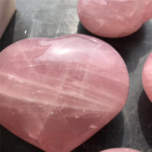 Bán Sỉ Thạch Anh Pha Lê Hoa Hồng Tự Nhiên Đá Hình Trái Tim Để Trang Trí - Product Image 2