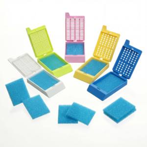 Casetas de Inserción de Tejidos de Grado Médico PP con Almohadillas de Espuma para Biopsias, Codificadas por Colores, Suministros y Herramientas de Laboratorio de Histología y Patología - Product Image 1