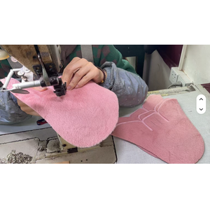 Ciabatte Estive Personalizzate di Tendenza, Sandali Slip-On con Suola in Sughero Stile Birkenstock, Scarpe in Pelle Scamosciata con Suola in Legno e Design Personalizzabile - Product Image 6