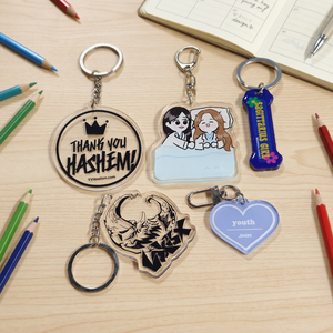 พวงกุญแจอะคริลิคการ์ตูนอนิเมะแบบกำหนดเอง CCH สำหรับเป็นของขวัญธีมดวงดาว - Product Image 1