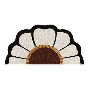 Alfombra de entrada semicircular Moxi Flower Garden con diseño floral, antideslizante, de PVC, para la entrada del hogar. - Product Image 1