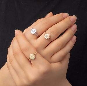 Inspire yüksek kalite paslanmaz çelik ceket <span class=keywords><strong>of</strong></span> <span class=keywords><strong>Arms</strong></span> aile Crest Signet yüzük kişiselleştirilmiş herhangi bir sembol Oval yüzük takı kadınlar için - Product Image 5