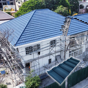 Tuiles métalliques revêtues de pierre résistantes aux chocs et aux chocs, résistantes aux intempéries et aux intempéries, pour les climats chauds. - Product Image 5