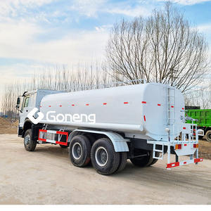 <span class=keywords><strong>Camion</strong></span> cisterna portatile <span class=keywords><strong>usato</strong></span> 30000 40000 litro 8*4 <span class=keywords><strong>camion</strong></span> per <span class=keywords><strong>trasporto</strong></span> di <span class=keywords><strong>acqua</strong></span> howo sinotruck - Product Image 4
