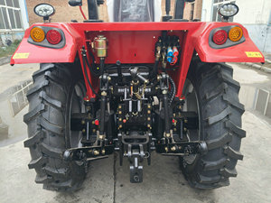 <span class=keywords><strong>Tractor</strong></span> de cambio de lanzadera Lutong 80HP con parasol 12F + 12R <span class=keywords><strong>Cabina</strong></span> de aire acondicionado Enganche de tres puntos y elevador forzado <span class=keywords><strong>Tractor</strong></span> <span class=keywords><strong>Ford</strong></span> a la venta - Product Image 5